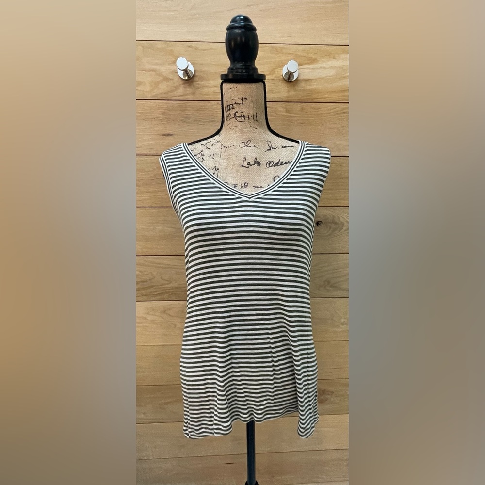CAbi Surf Tank.  Size S.